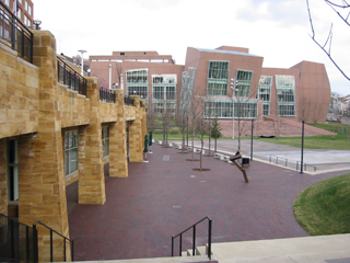 [frank gehry building, cincinnati]